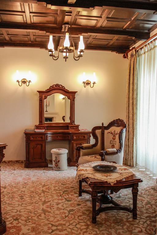 Hotel Medieval Алба-Юлия Экстерьер фото